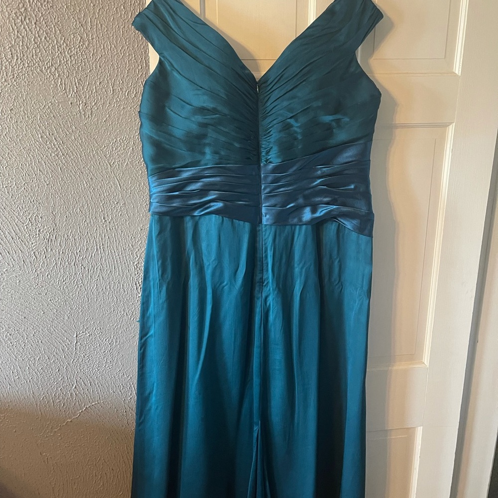Satin-Top Teal Formal Gown - Picture 3 of 4